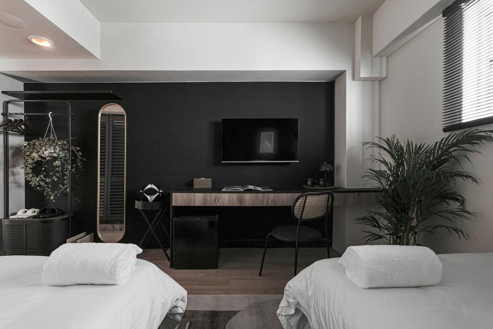 We2 Design Hotel Тайчжун Екстер'єр фото
