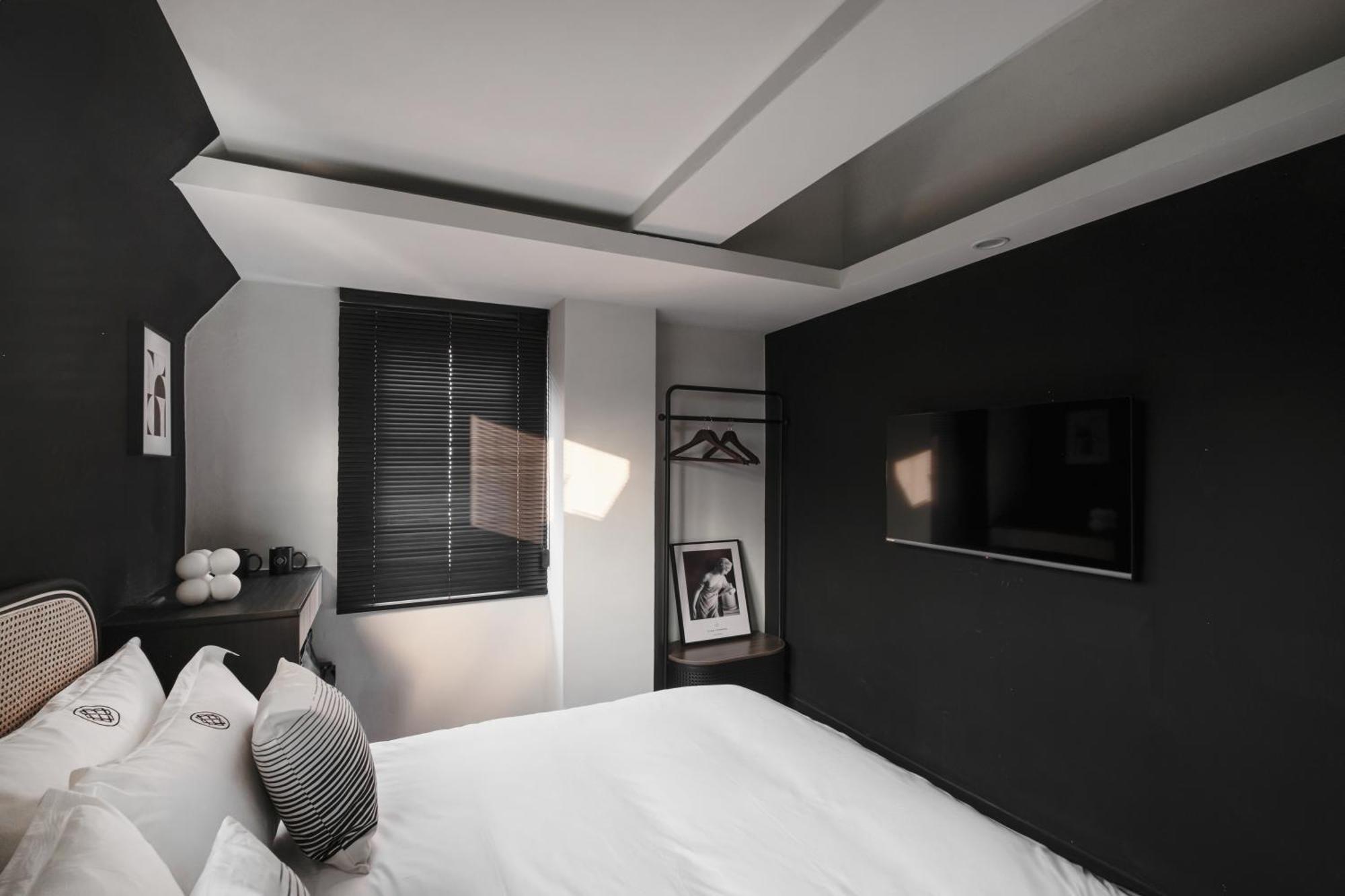We2 Design Hotel Тайчжун Екстер'єр фото